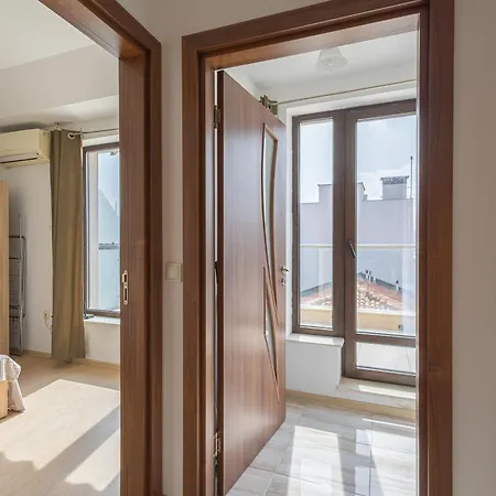 Апартаменты Sea Garden Marina 4